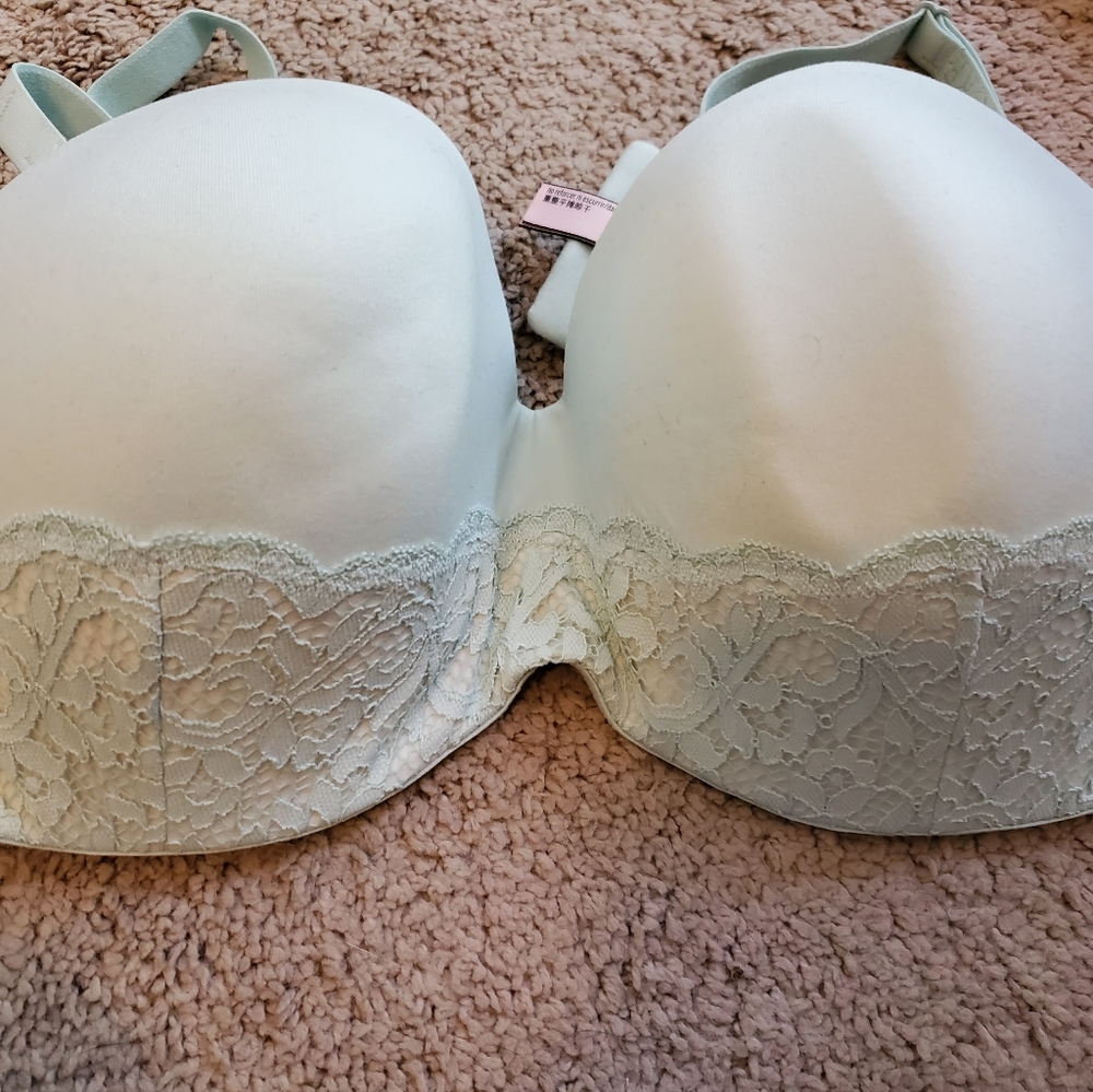 Victoria secret low padding bra with lace